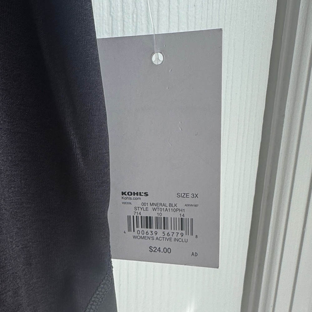 Tek Gear V-Neck Black Tee - Soft Casual Shirt - Picture 2 of 6
